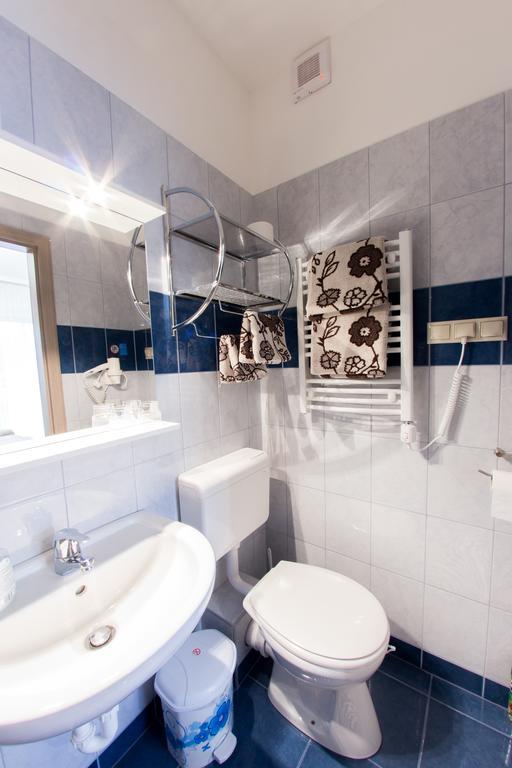 Vandor Vendeghaz Szeged Buitenkant foto